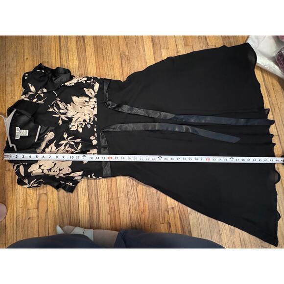 Y2K Robbie Bee Black/Gold Dress w/Stain Ribbon- Size 12 - Picture 11 of 13